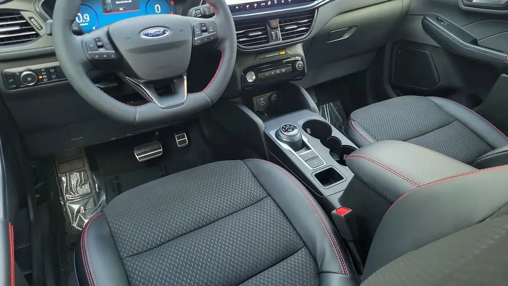 2023 Ford Escape ST-Line Select
