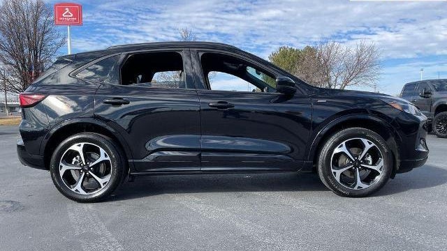 2024 Ford Escape ST-Line Select