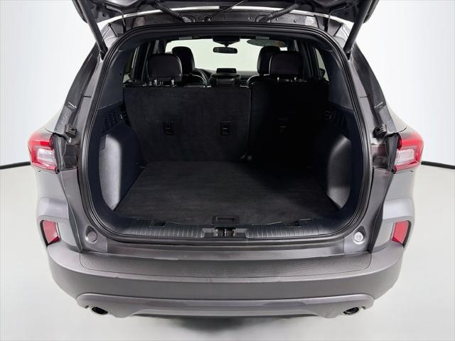 2025 Ford Escape - $24,990