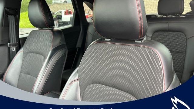 2025 Ford Escape ST-Line Select