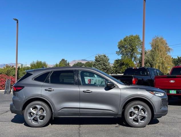 2025 Ford Escape - $24,900