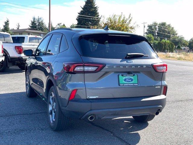 2025 Ford Escape - $24,900