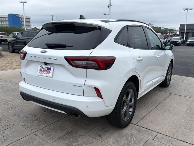 2023 Ford Escape - $21,968