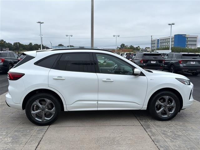 2023 Ford Escape - $21,968