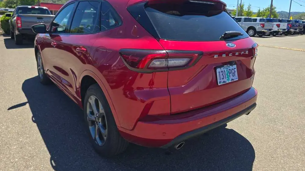 2023 Ford Escape ST-Line Select