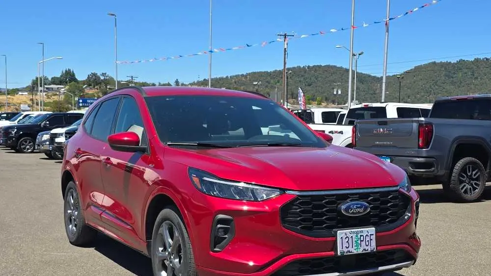 2023 Ford Escape ST-Line Select