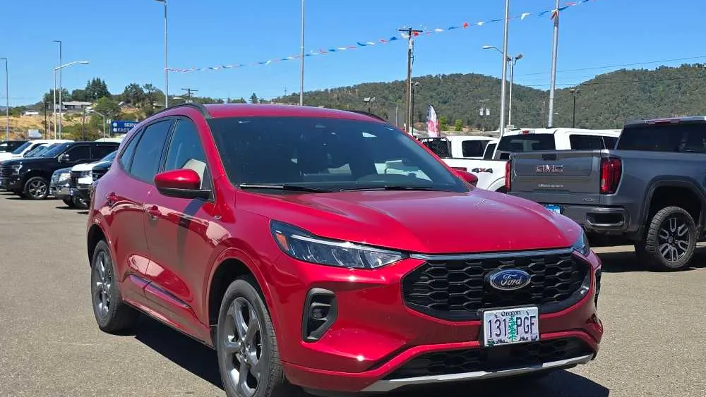 2023 Ford Escape ST-Line Select