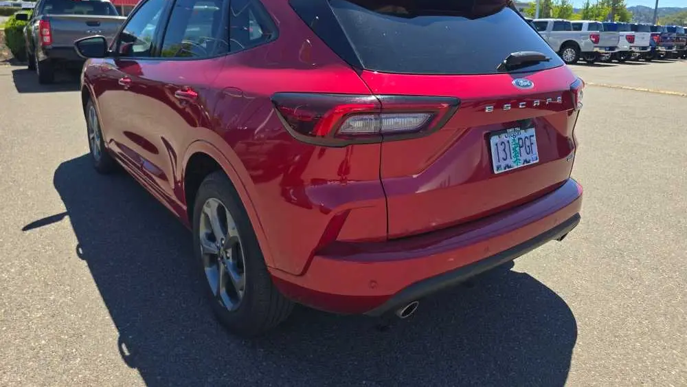 2023 Ford Escape ST-Line Select