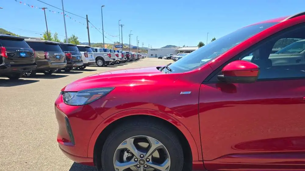 2023 Ford Escape ST-Line Select