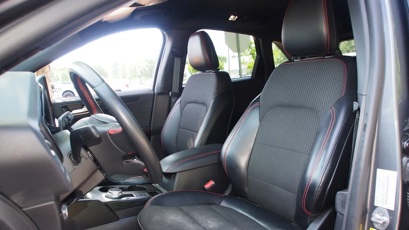 2023 Ford Escape ST-Line Select
