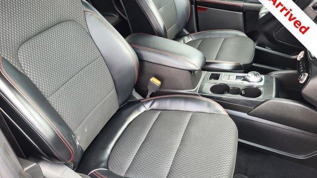 2024 Ford Escape ST-Line Select