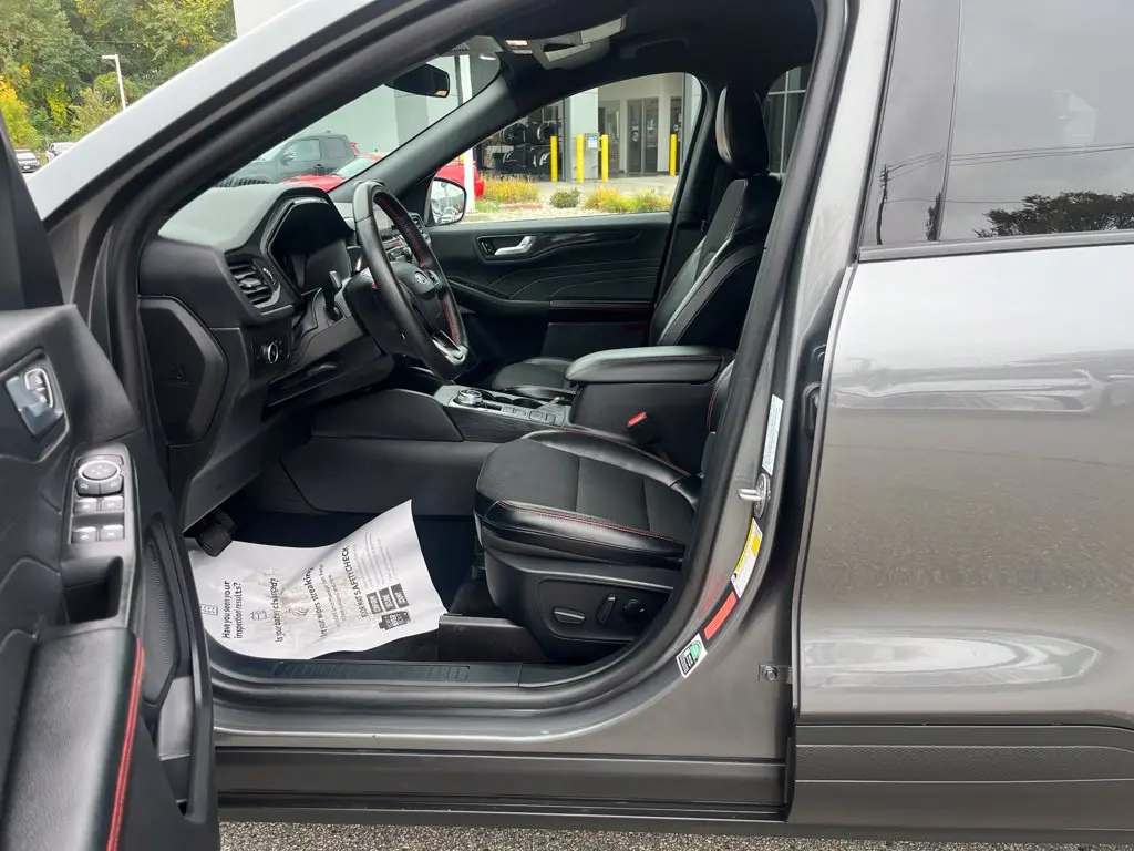 2025 Ford Escape - $24,499