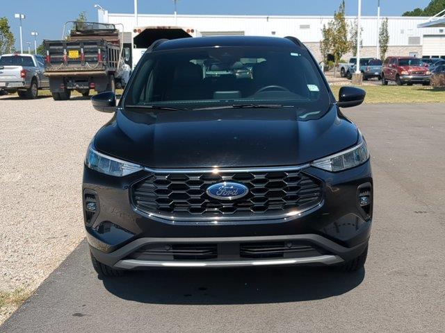 2025 Ford Escape - $22,495