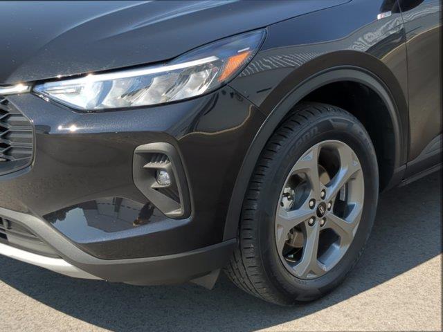 2025 Ford Escape - $22,495
