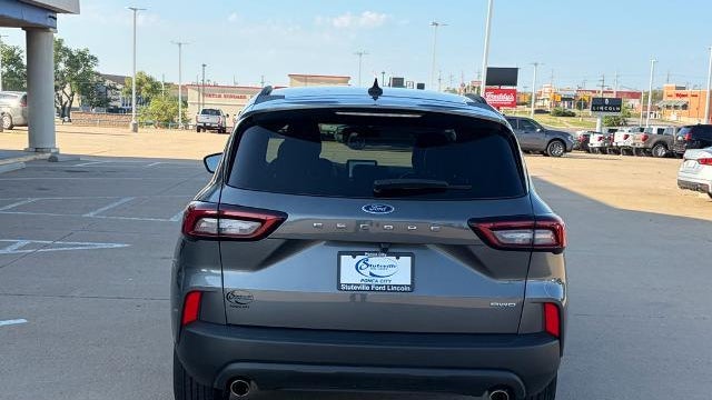 2025 Ford Escape ST-Line Select