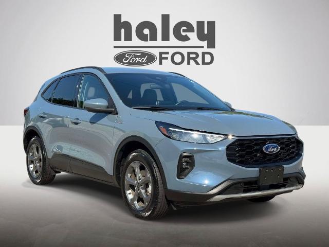 2025 Ford Escape - $21,200