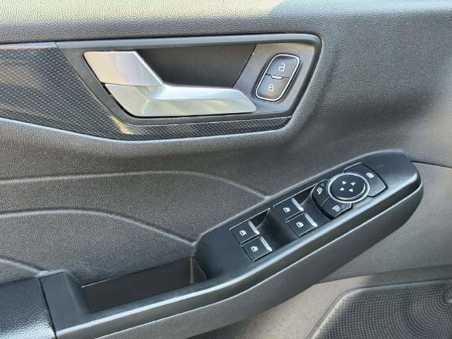 2025 Ford Escape - $21,200