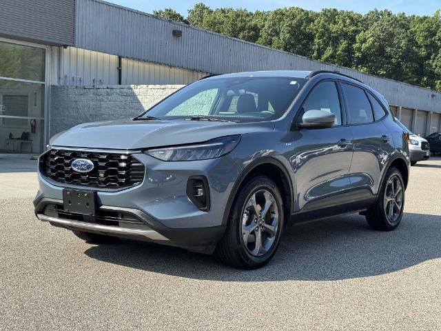 2025 Ford Escape - $21,200