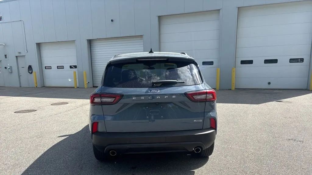 2025 Ford Escape ST-Line Select
