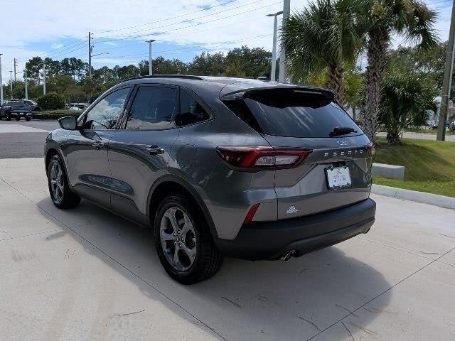 2025 Ford Escape - $22,625