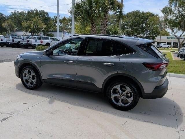 2025 Ford Escape - $22,625