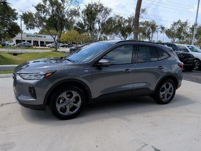 2025 Ford Escape - $22,625