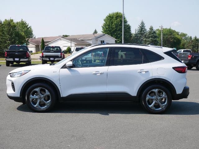 2025 Ford Escape ST-Line Select — photo 1 of 12