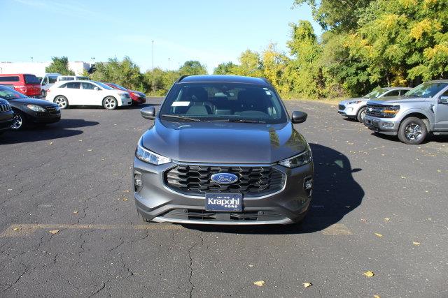 2025 Ford Escape - $24,945
