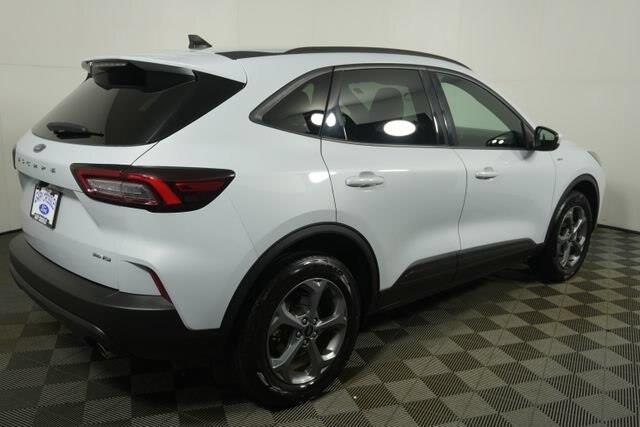 2025 Ford Escape - $25,000
