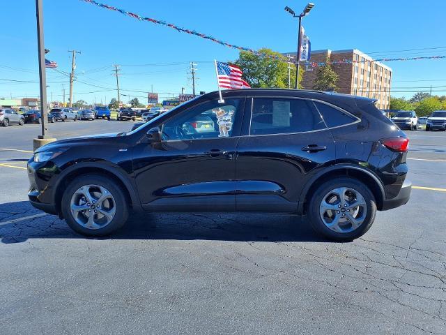 2025 Ford Escape - $25,235
