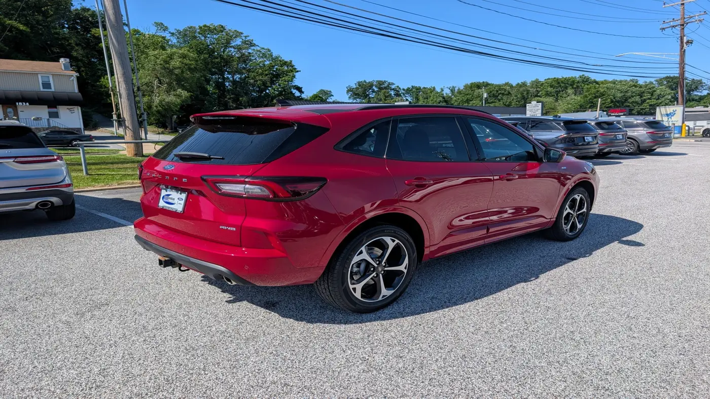 2023 Ford Escape ST-Line Select