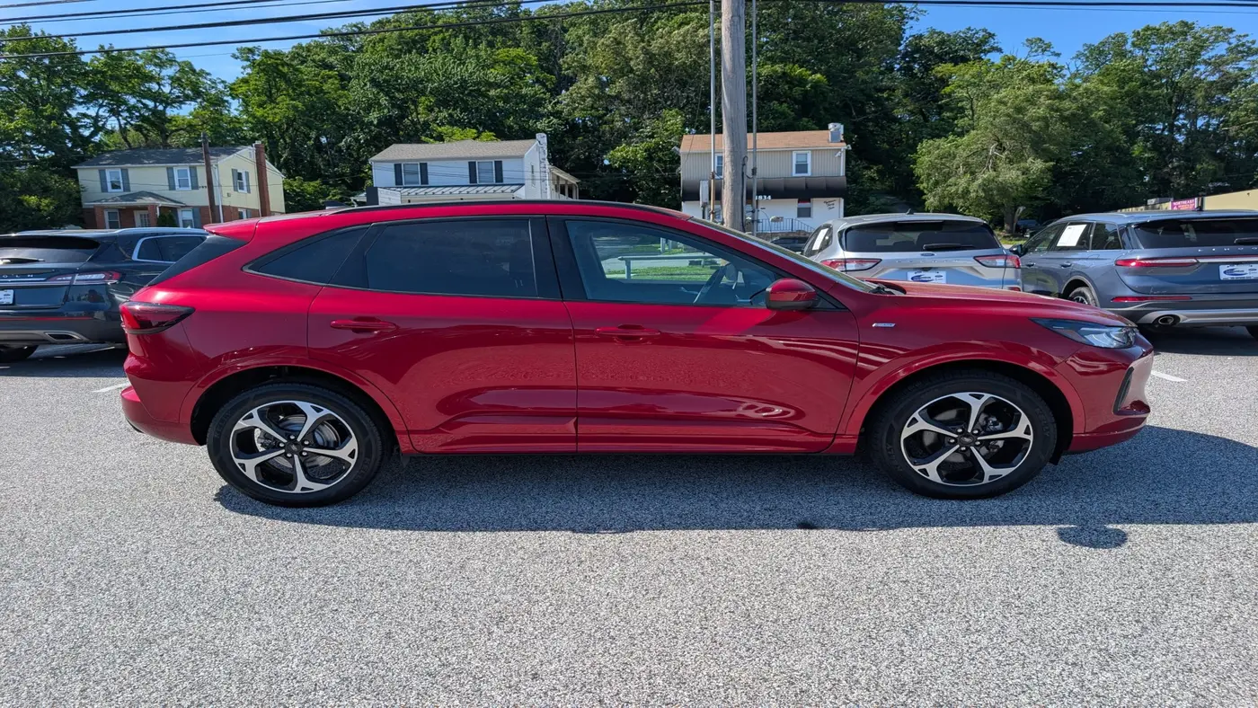 2023 Ford Escape ST-Line Select