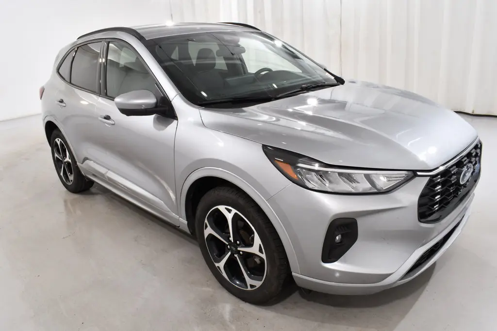2023 Ford Escape - $25,455