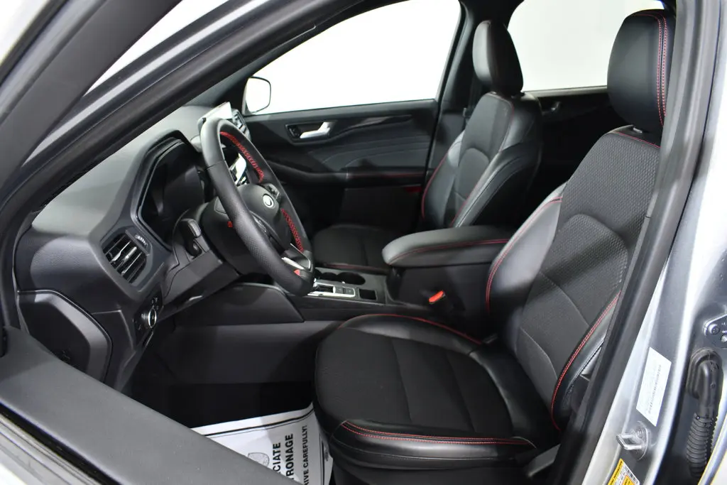 2023 Ford Escape - $25,455