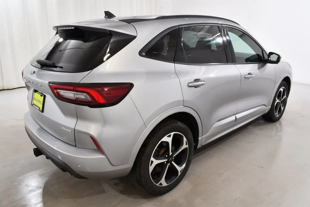 2023 Ford Escape - $25,455