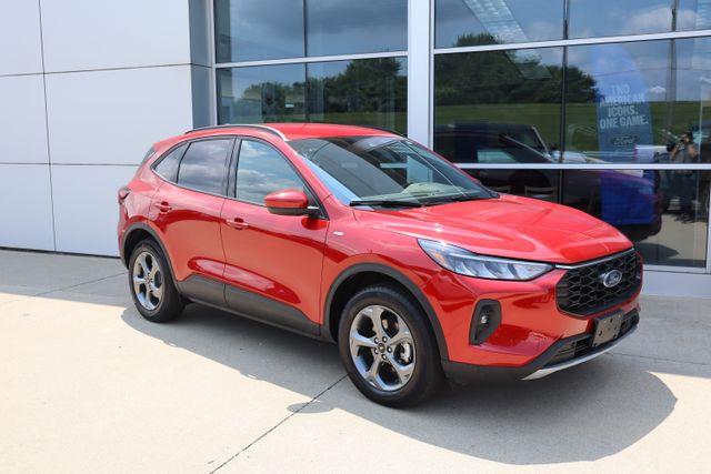 2025 Ford Escape - $27,917