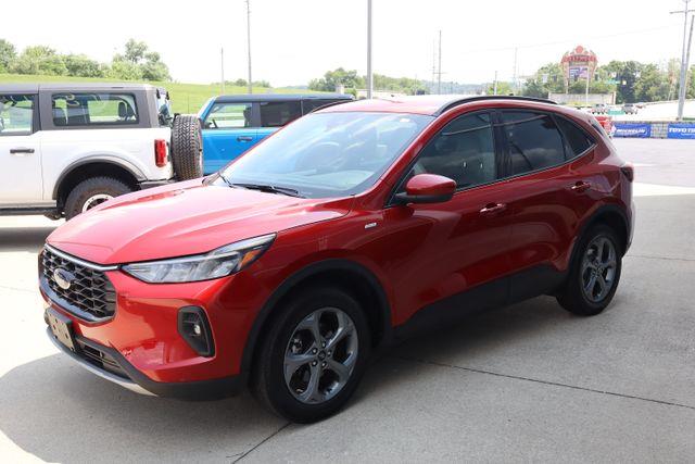 2025 Ford Escape - $27,917