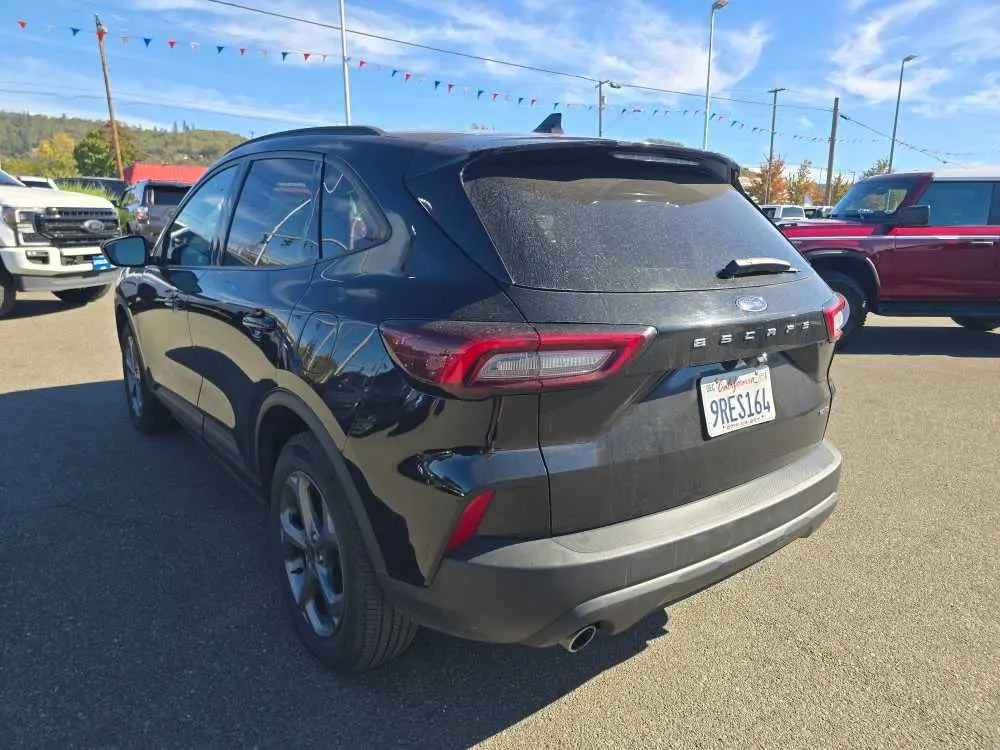 2025 Ford Escape - $22,750