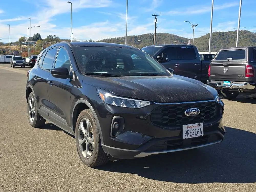 2025 Ford Escape - $22,750