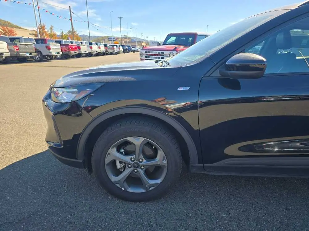 2025 Ford Escape - $22,750