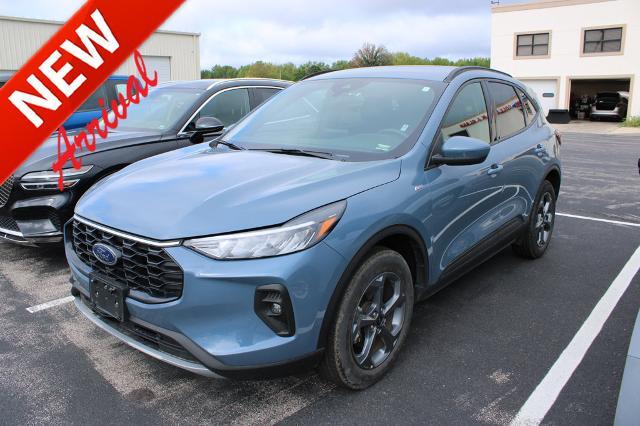 2025 Ford Escape - $24,500
