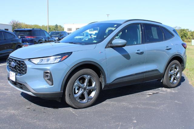 2025 Ford Escape - $23,950