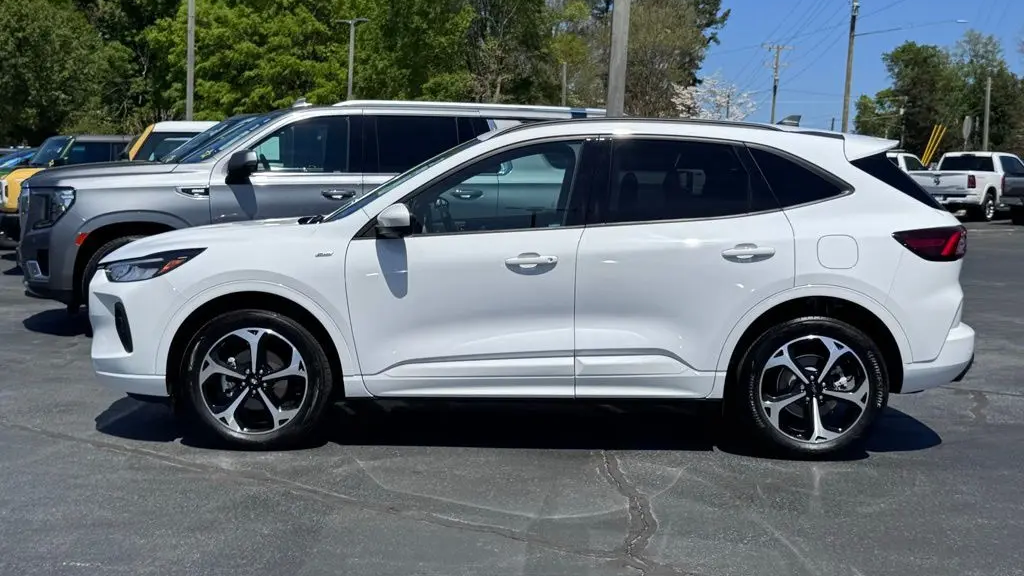 2023 Ford Escape ST-Line Select