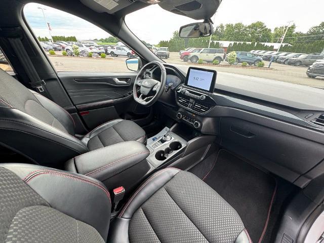 2023 Ford Escape - $25,252