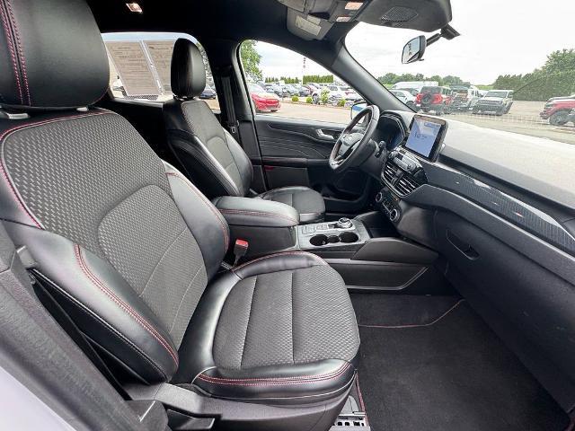 2023 Ford Escape - $25,252