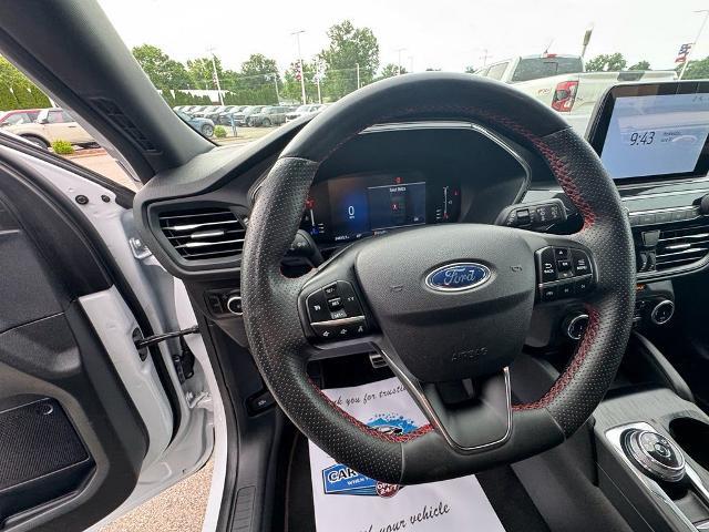 2023 Ford Escape - $25,252