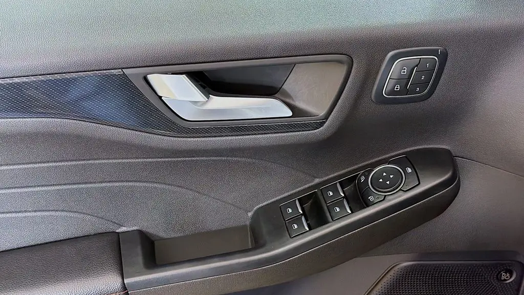2024 Ford Escape ST-Line Select