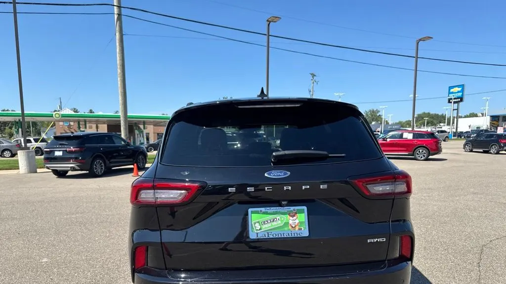 2024 Ford Escape ST-Line Select