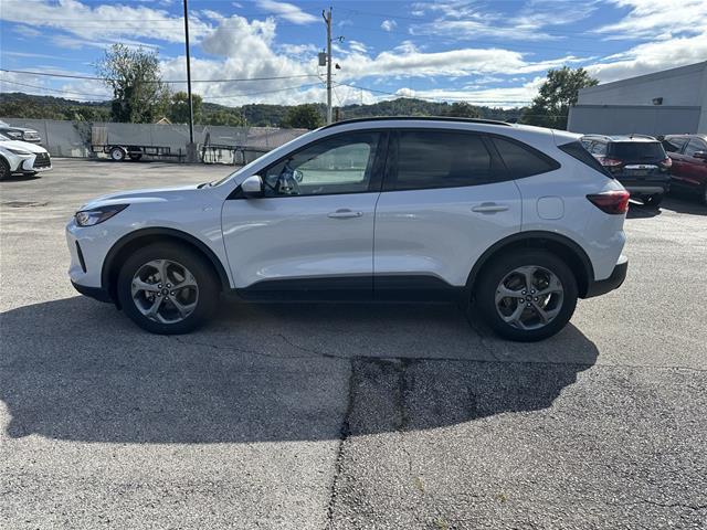 2025 Ford Escape - $23,695