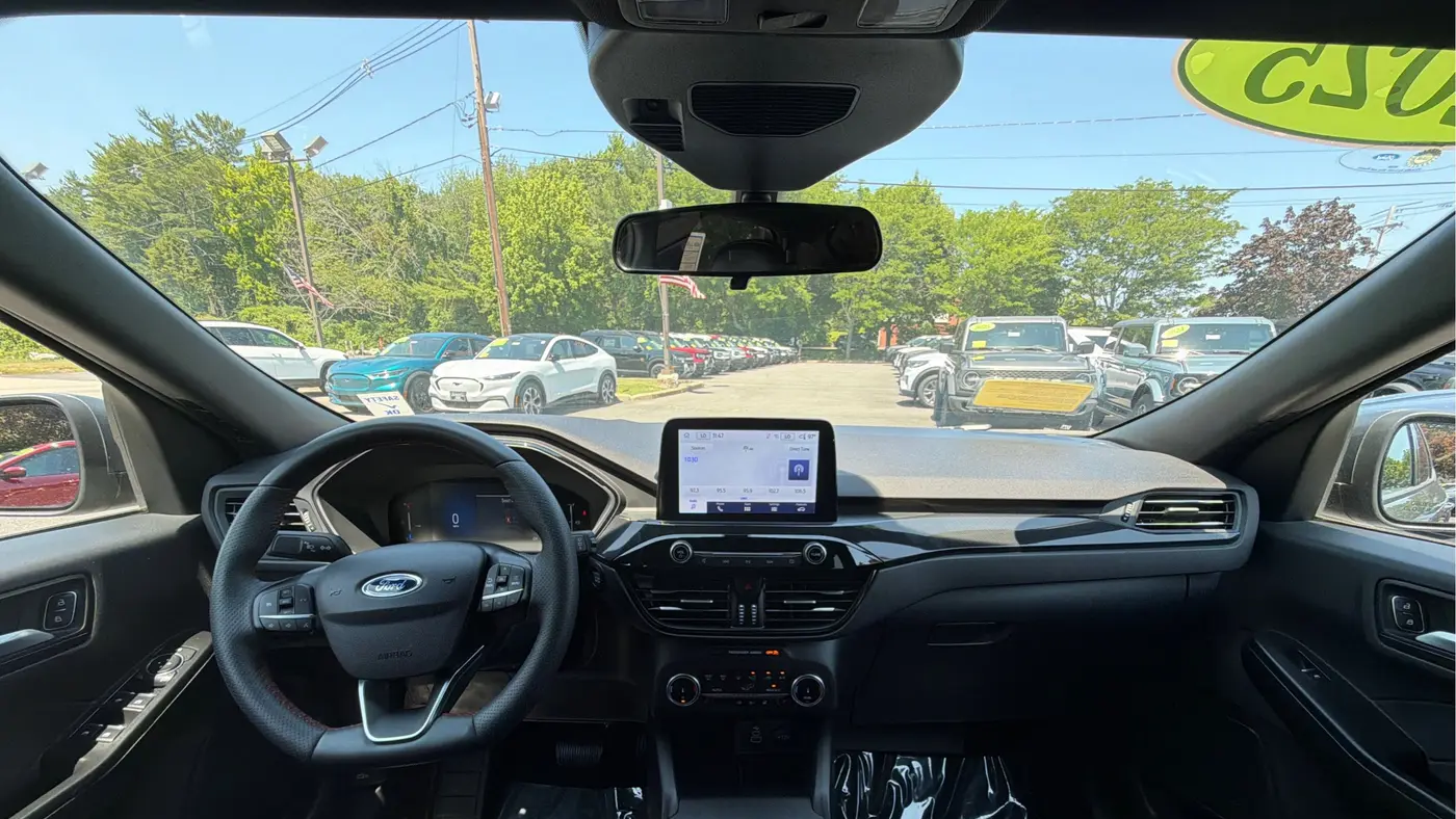 2025 Ford Escape ST-Line Select